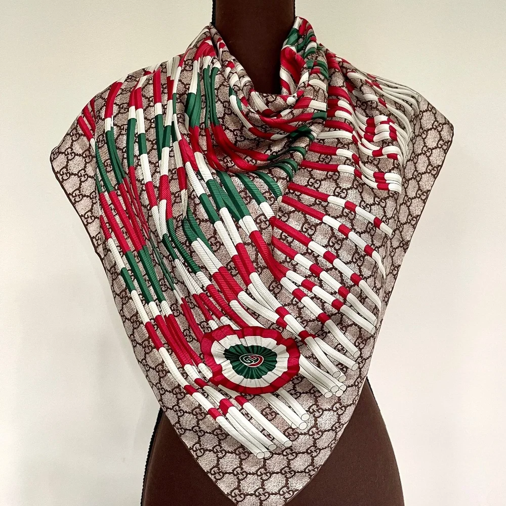 Gucci Scarf Logo GG Print Club WEB Beige Silk Wrap - Picture 3 of 10